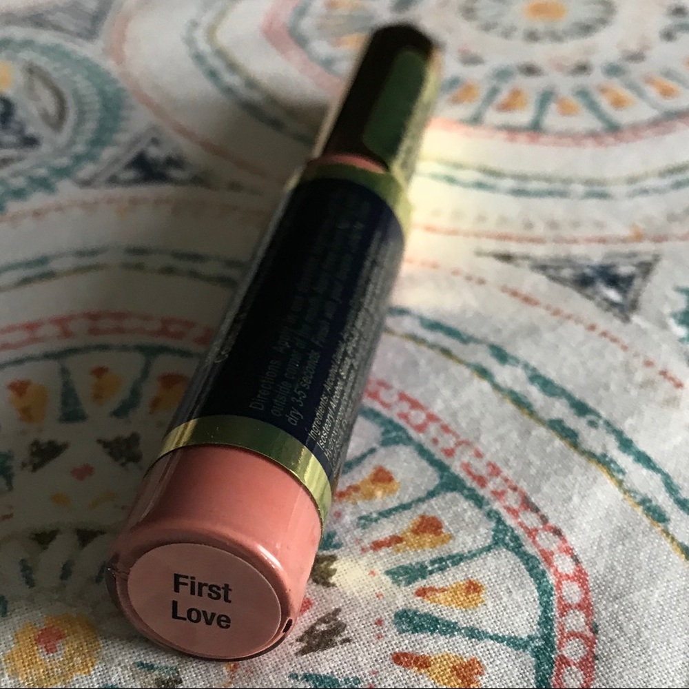 **SOLD** NWT First Love LipSense 💋